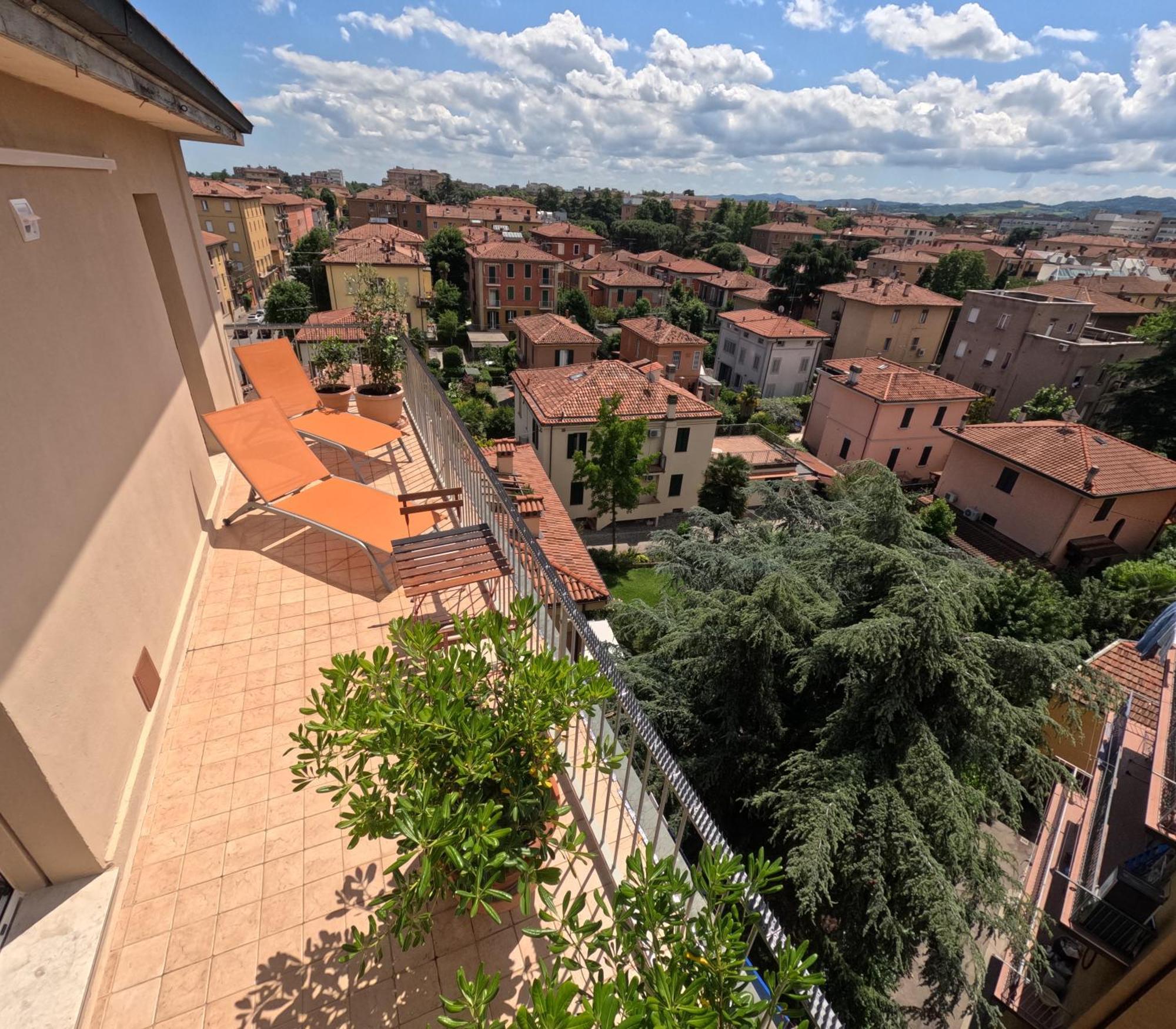Bellavista Panoramic Terrace Appartamento Con Terrazza Zona Sant Orsola بولونيا المظهر الخارجي الصورة