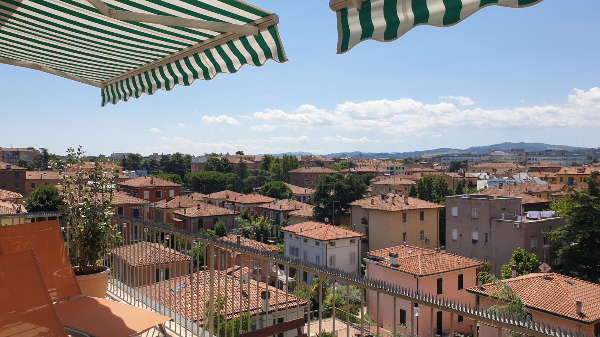 Bellavista Panoramic Terrace Appartamento Con Terrazza Zona Sant Orsola بولونيا المظهر الخارجي الصورة